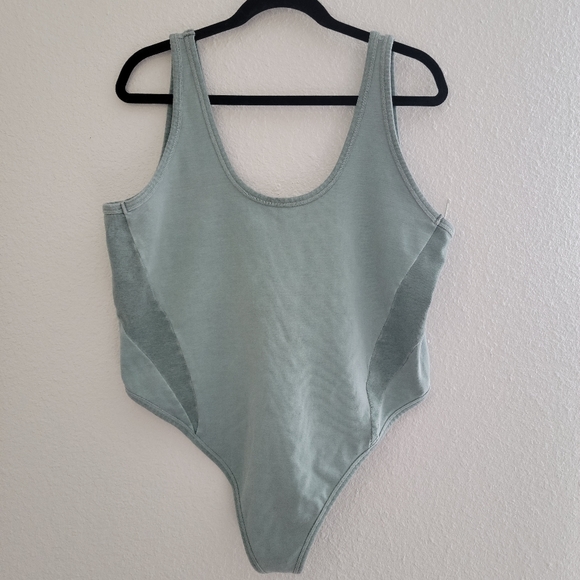 COPY - NWT Skims Outdoor Collection Bodysuit Size 4x - Picture 2 of 4